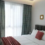 Lindi's 8 5 Tirana
